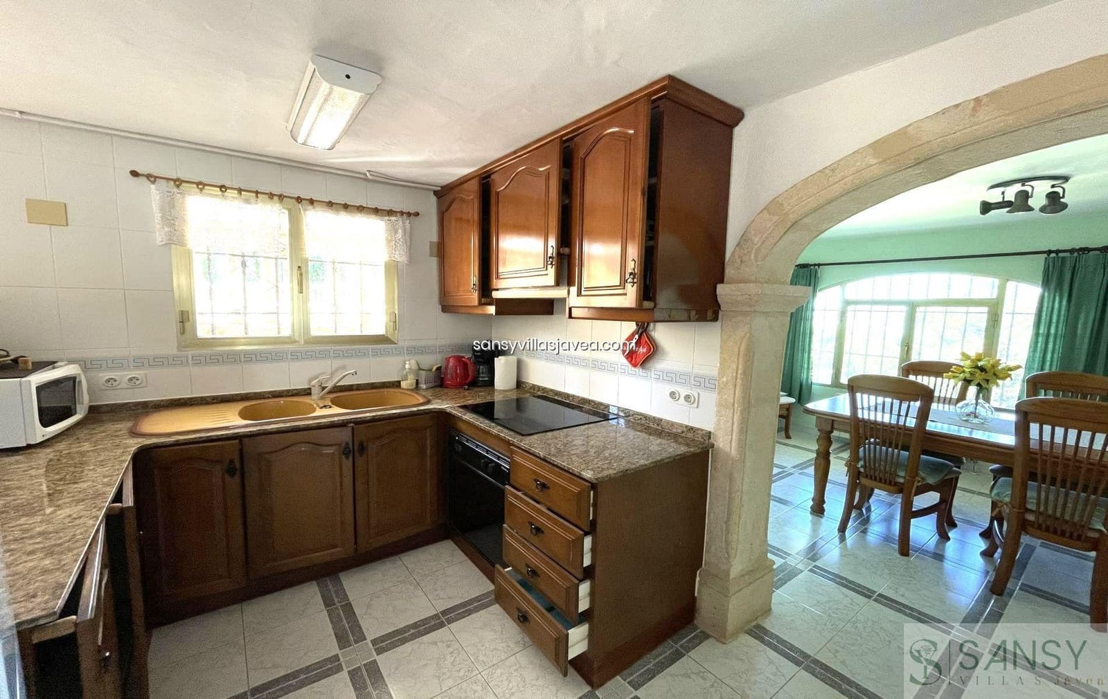 5 bedroom Villa for sale in Javea / Xabia with garage - € 1,150,000 (Ref: 9036452)