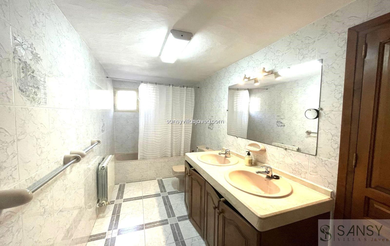 5 bedroom Villa for sale in Javea / Xabia with garage - € 1,150,000 (Ref: 9036452)