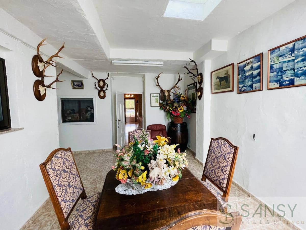 7 slaapkamer Villa te koop in Pedreguer - € 580.000 (Ref: 9041845)