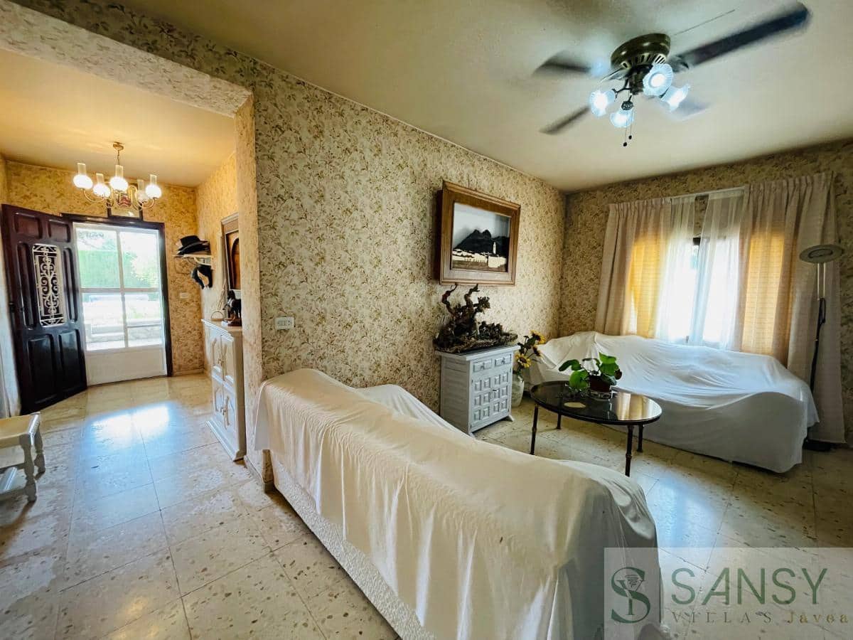 7 slaapkamer Villa te koop in Pedreguer - € 580.000 (Ref: 9041845)