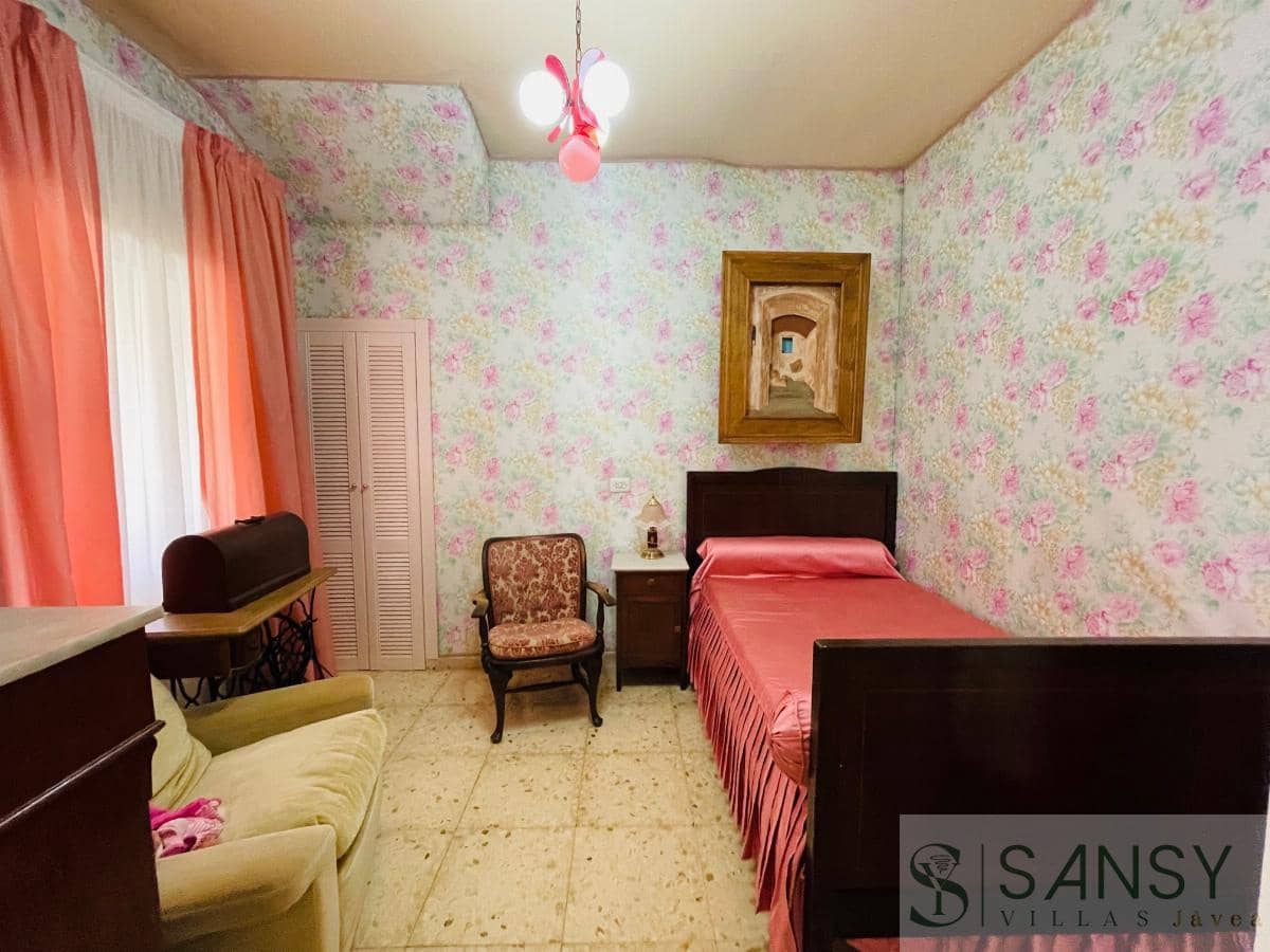 7 slaapkamer Villa te koop in Pedreguer - € 580.000 (Ref: 9041845)