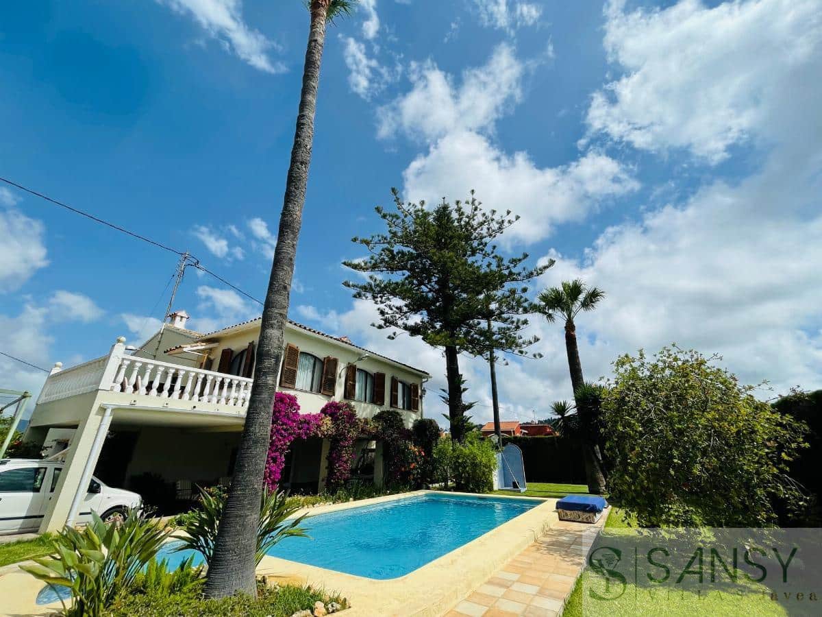 7 slaapkamer Villa te koop in Pedreguer - € 580.000 (Ref: 9041845)