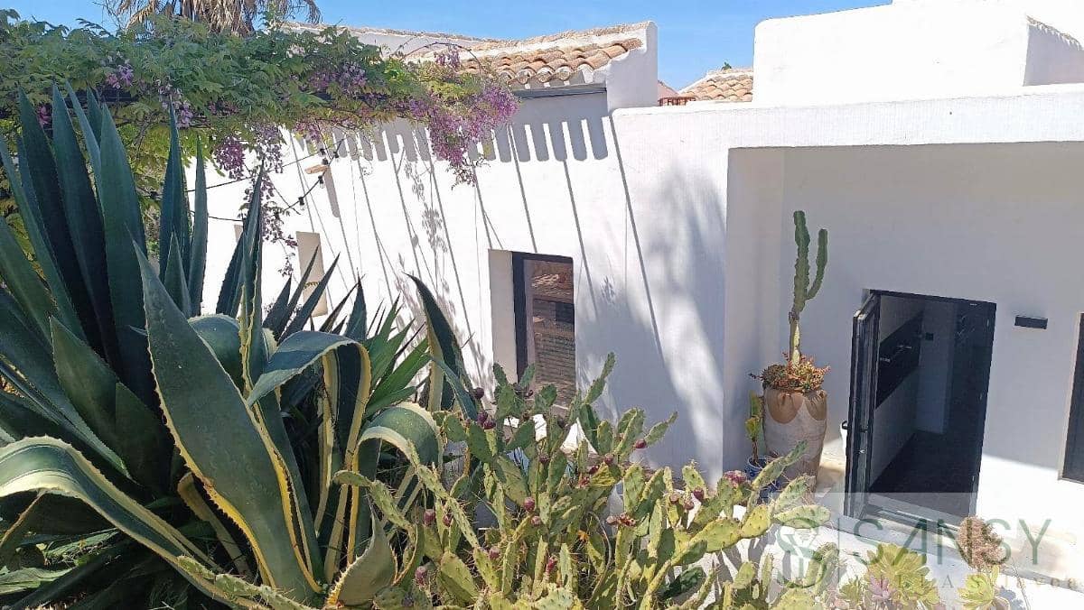 3 slaapkamer Villa te koop in Javea / Xabia met zwembad garage - € 1.250.000 (Ref: 9041847)