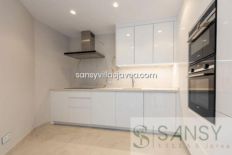 4 bedroom Apartment for sale in Benidorm - € 1,650,000 (Ref: 9041855)