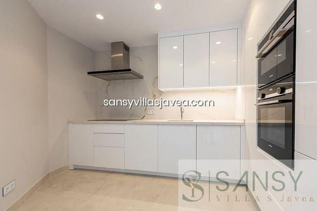 4 bedroom Apartment for sale in Playa Poniente, Benidorm - € 1,650,000 (Ref: 9041855)