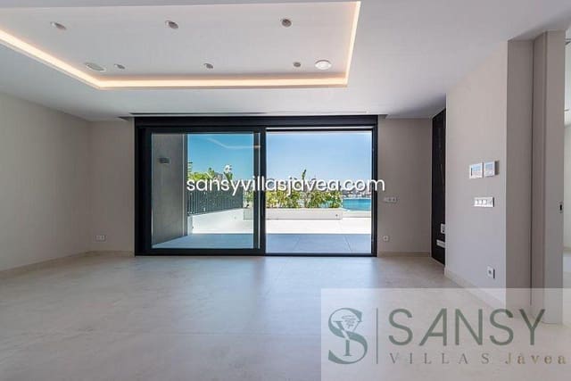 4 bedroom Apartment for sale in Playa Poniente, Benidorm - € 1,650,000 (Ref: 9041855)