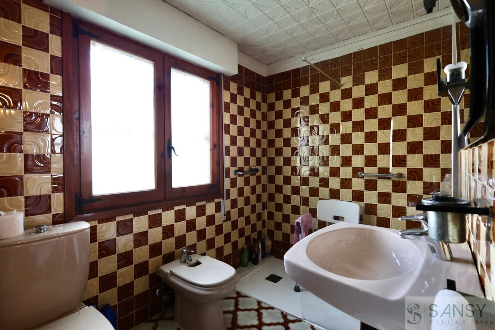 7 sovrum Villa till salu i Javea / Xabia med pool garage - 750 000 € (Ref: 9043851)