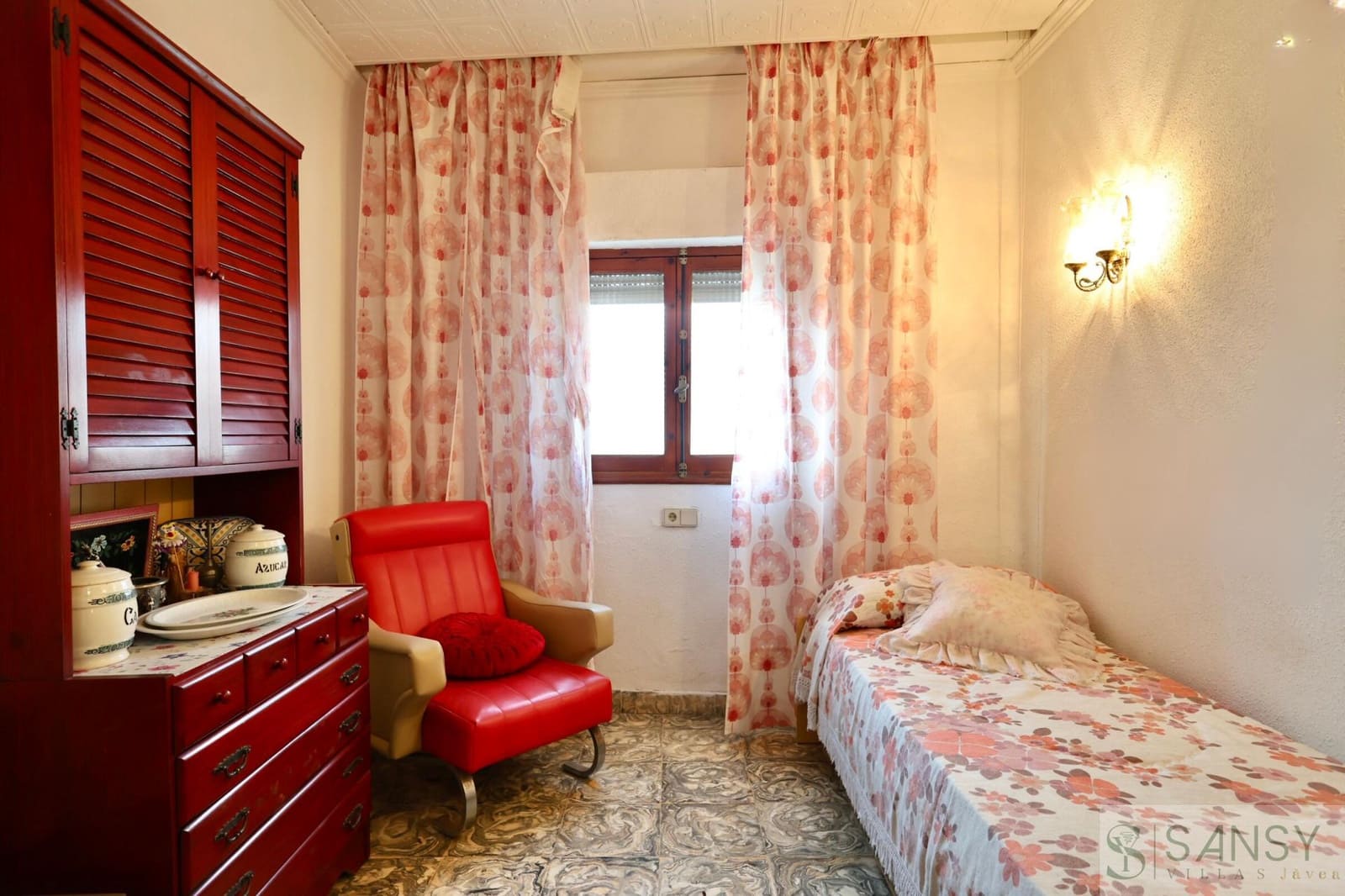 7 sovrum Villa till salu i Javea / Xabia med pool garage - 750 000 € (Ref: 9043851)