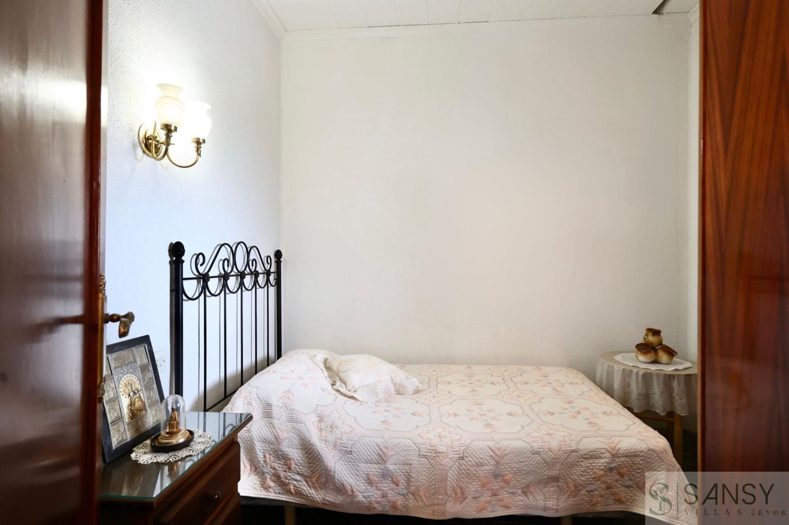 7 sovrum Villa till salu i Javea / Xabia med pool garage - 750 000 € (Ref: 9043851)