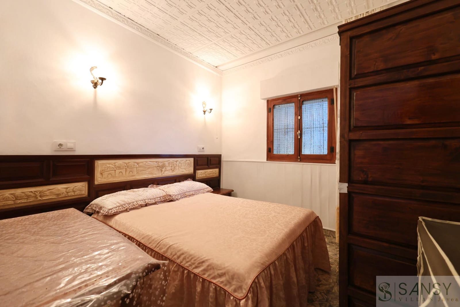 7 sovrum Villa till salu i Javea / Xabia med pool garage - 750 000 € (Ref: 9043851)