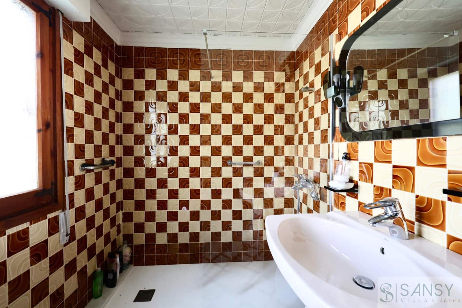 7 sovrum Villa till salu i Javea / Xabia med pool garage - 750 000 € (Ref: 9043851)