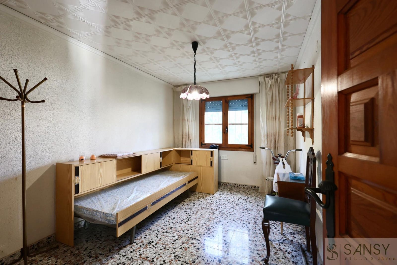 7 sovrum Villa till salu i Javea / Xabia med pool garage - 750 000 € (Ref: 9043851)