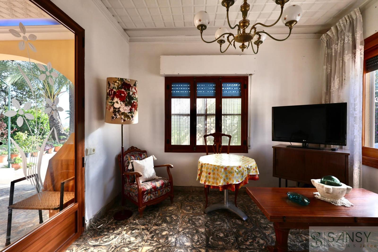 7 sovrum Villa till salu i Javea / Xabia med pool garage - 750 000 € (Ref: 9043851)