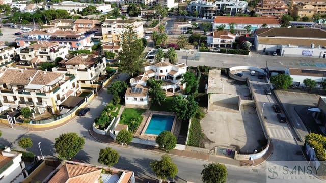 7 soveværelse Villa til salg i Centro ciudad, Javea / Xàbia med swimmingpool garage - € 850.000 (Ref: 9043858)