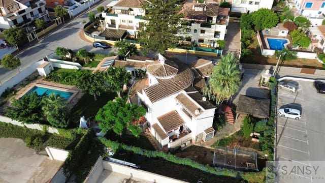 7 soveværelse Villa til salg i Centro ciudad, Javea / Xàbia med swimmingpool garage - € 850.000 (Ref: 9043858)