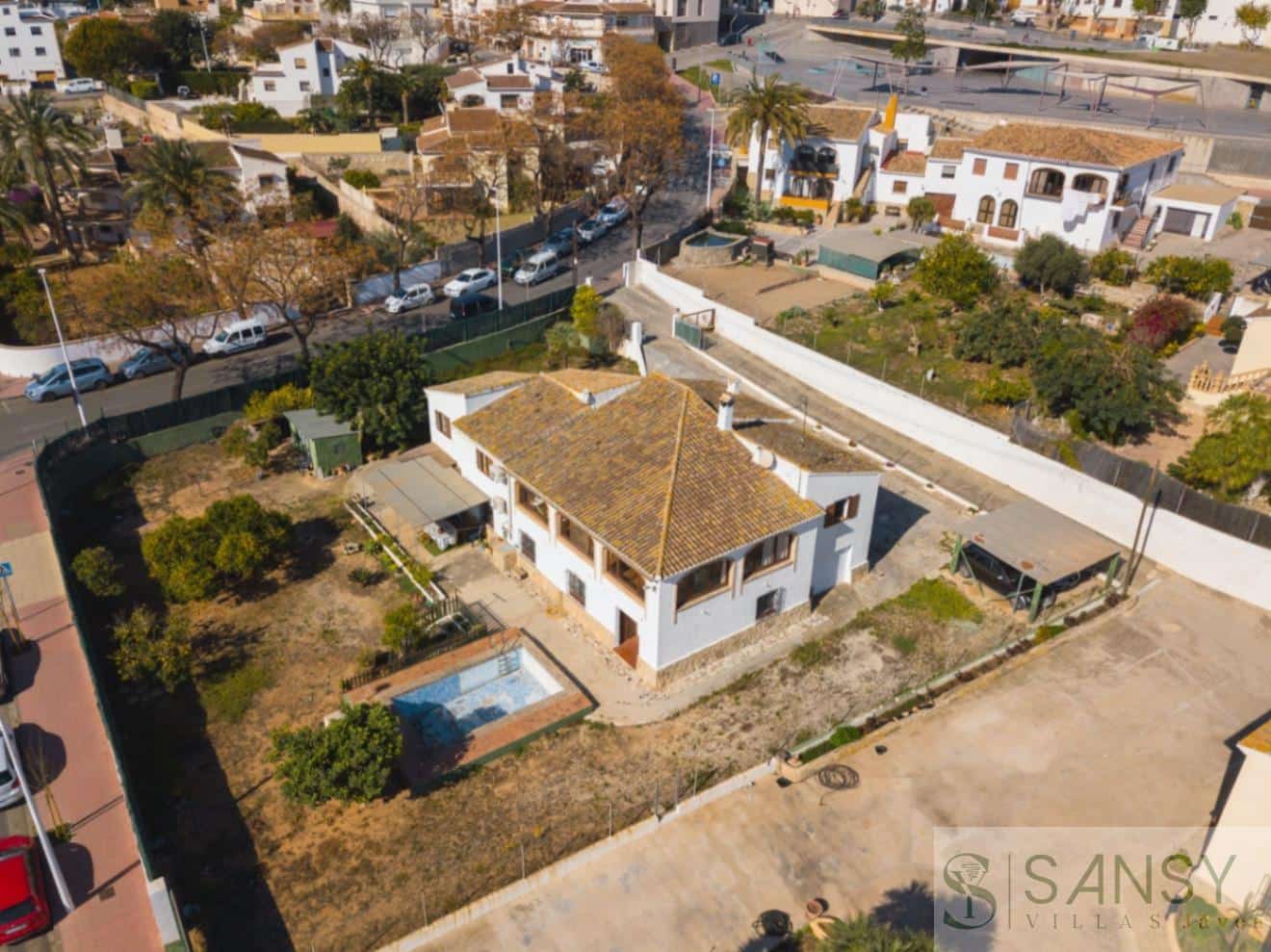 8 soveværelse Villa til salg i Javea / Xabia med swimmingpool garage - € 930.000 (Ref: 9043864)