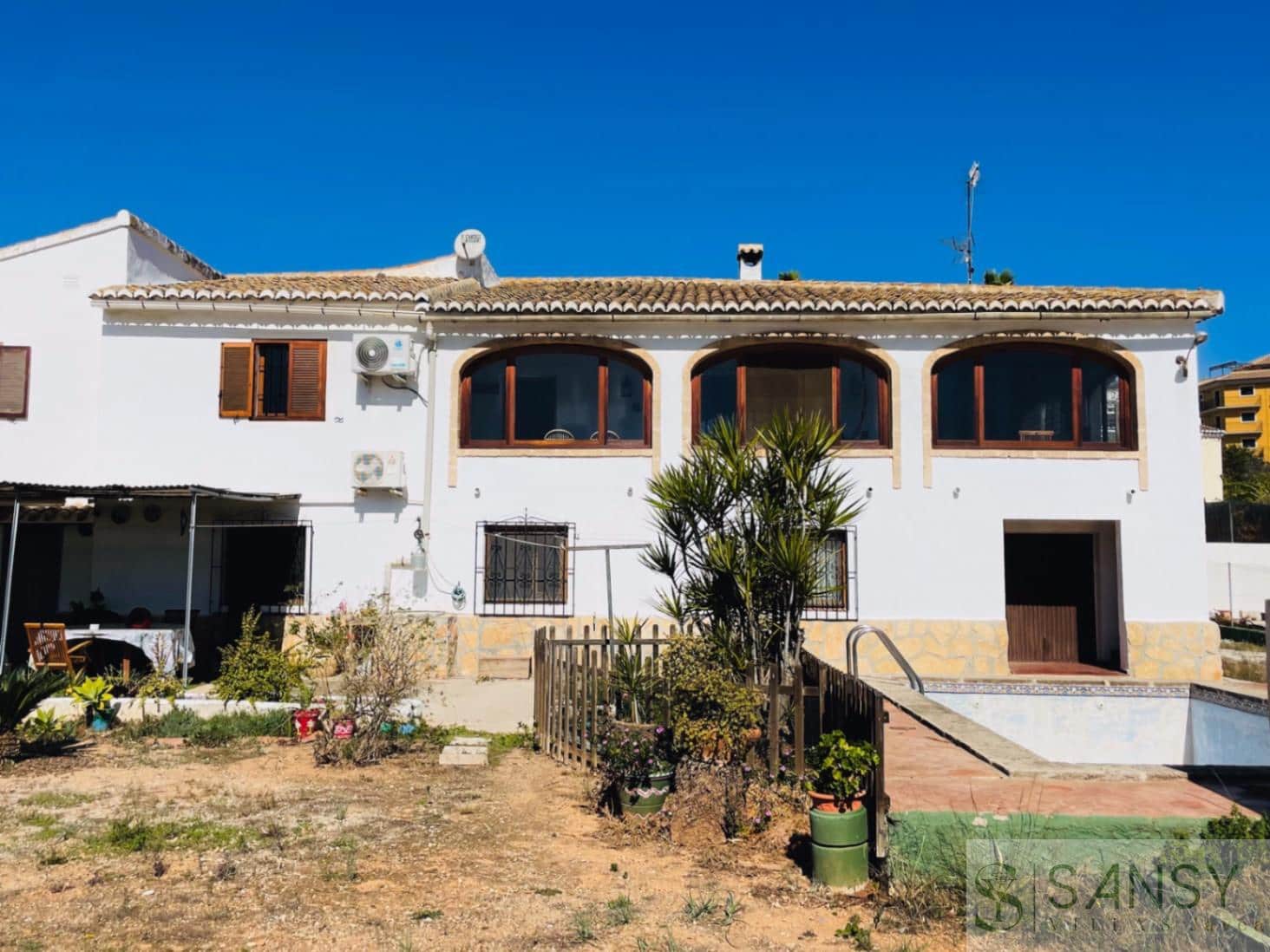 8 soveværelse Villa til salg i Javea / Xabia med swimmingpool garage - € 930.000 (Ref: 9043864)