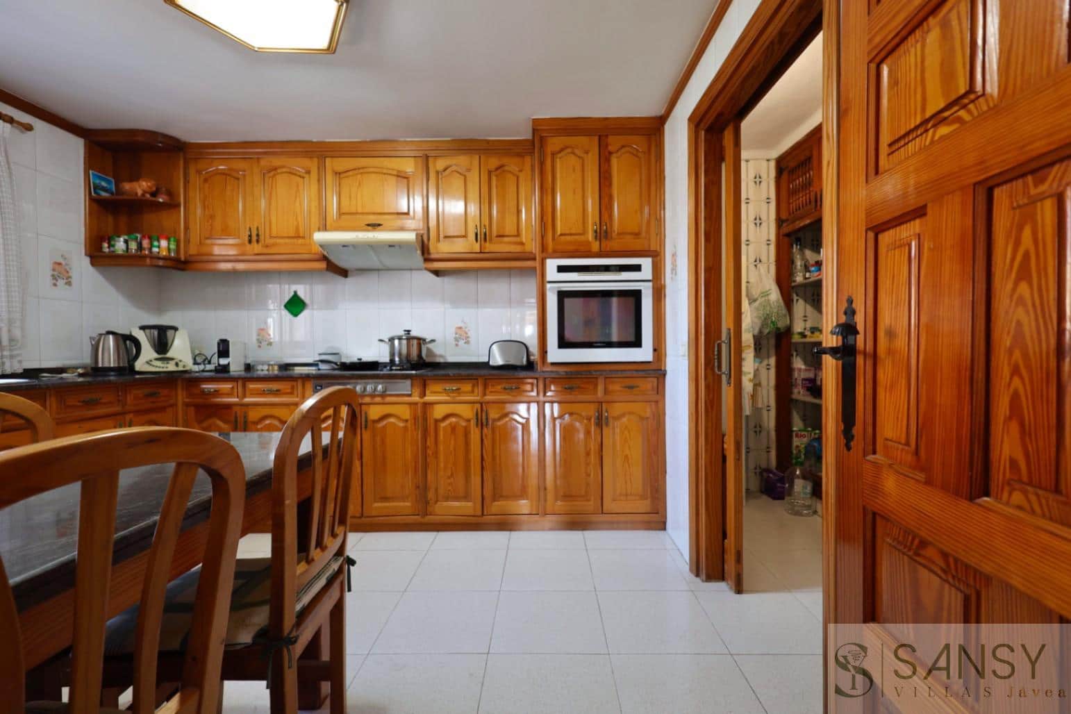 8 soveværelse Villa til salg i Javea / Xabia med swimmingpool garage - € 930.000 (Ref: 9043864)