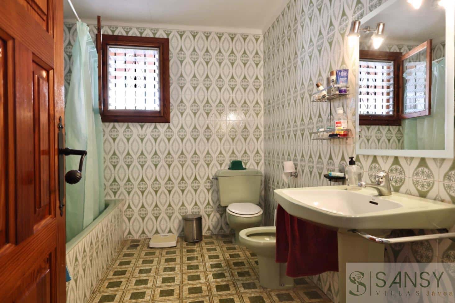 8 soveværelse Villa til salg i Javea / Xabia med swimmingpool garage - € 930.000 (Ref: 9043864)