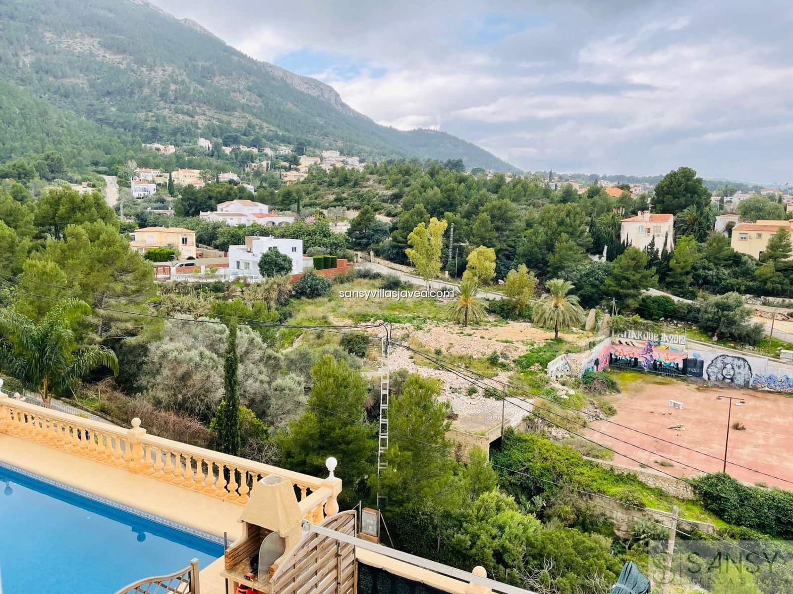 4 sypialnia Willa na sprzedaż w Denia - 565 000 € (Ref: 9043869)