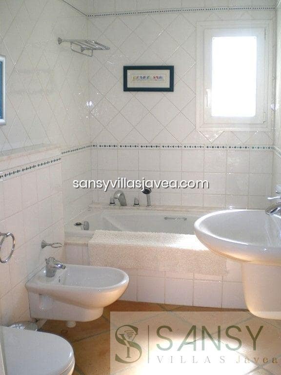 4 soverom Villa til salgs i Moraira med garasje - € 965 000 (Ref: 9043872)