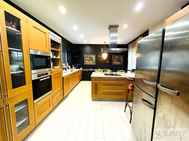 6 slaapkamer Villa te koop in Las Rotas / Les Rotes, Dénia - € 3.380.000 (Ref: 9043877)