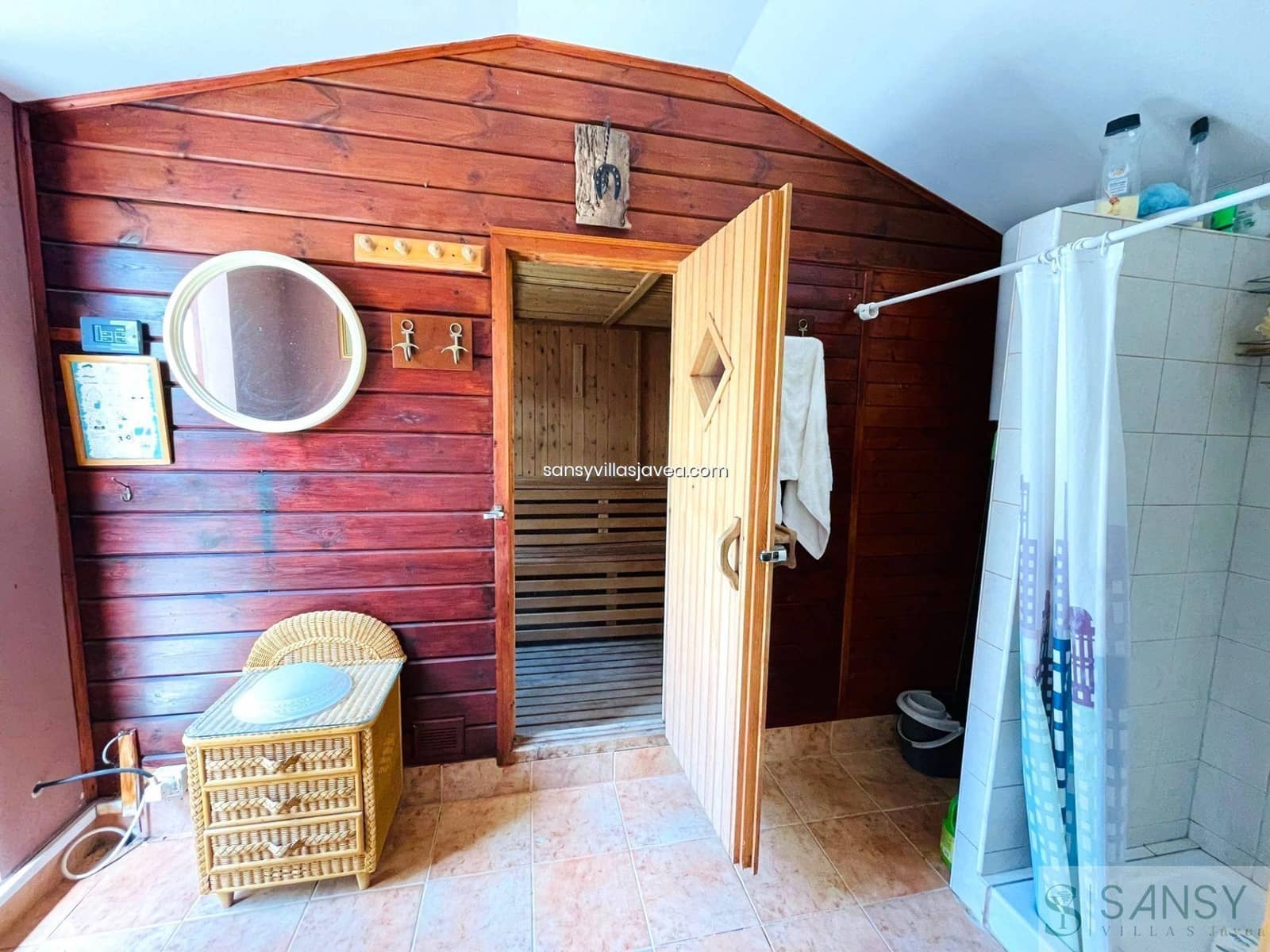 6 slaapkamer Villa te koop in Denia - € 3.380.000 (Ref: 9043877)