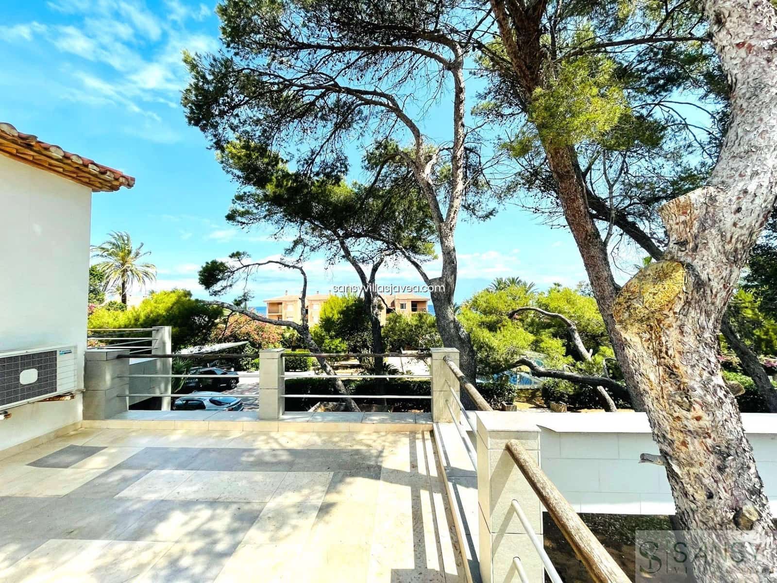 6 slaapkamer Villa te koop in Denia - € 3.380.000 (Ref: 9043877)