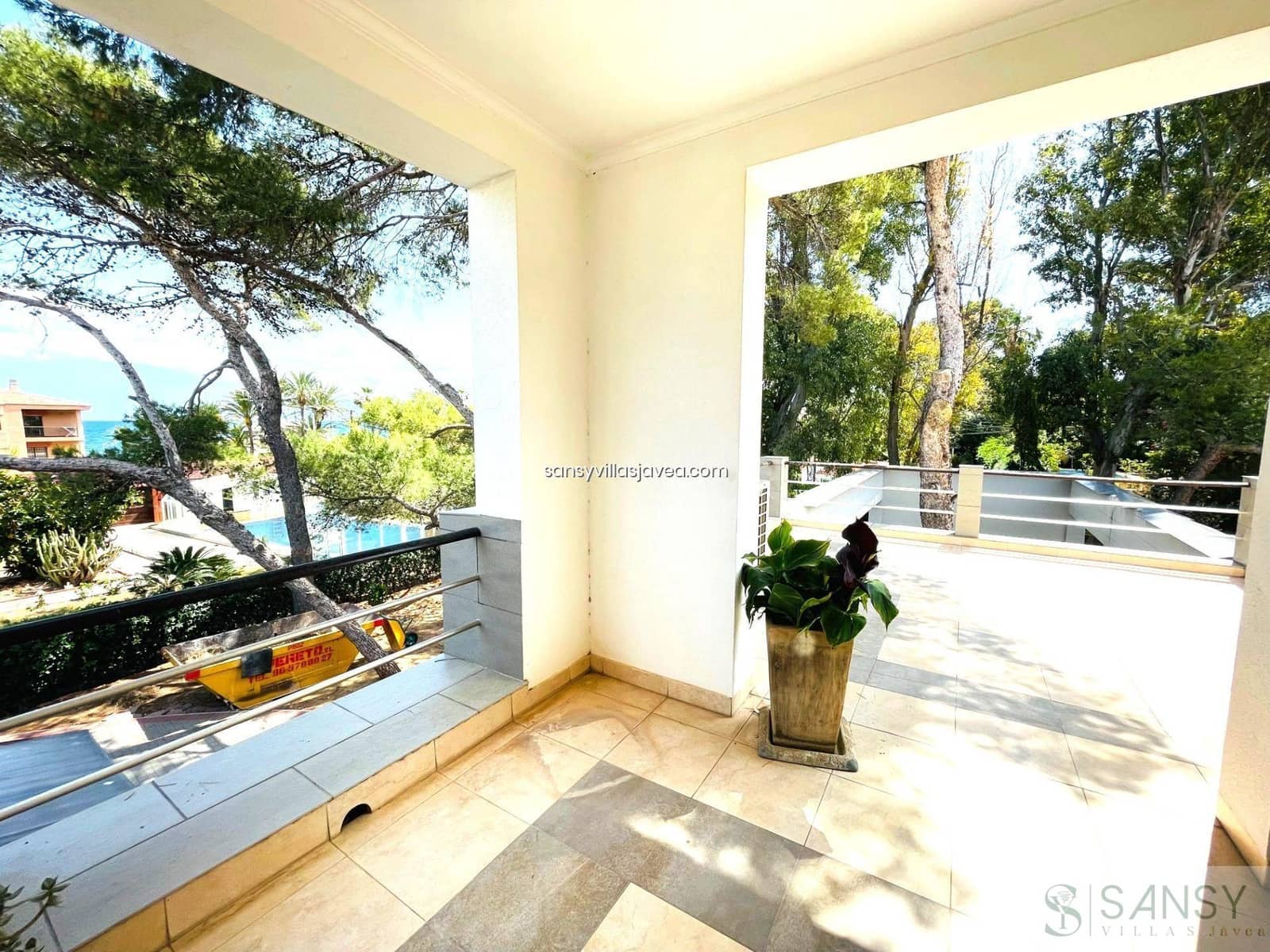 6 slaapkamer Villa te koop in Denia - € 3.380.000 (Ref: 9043877)