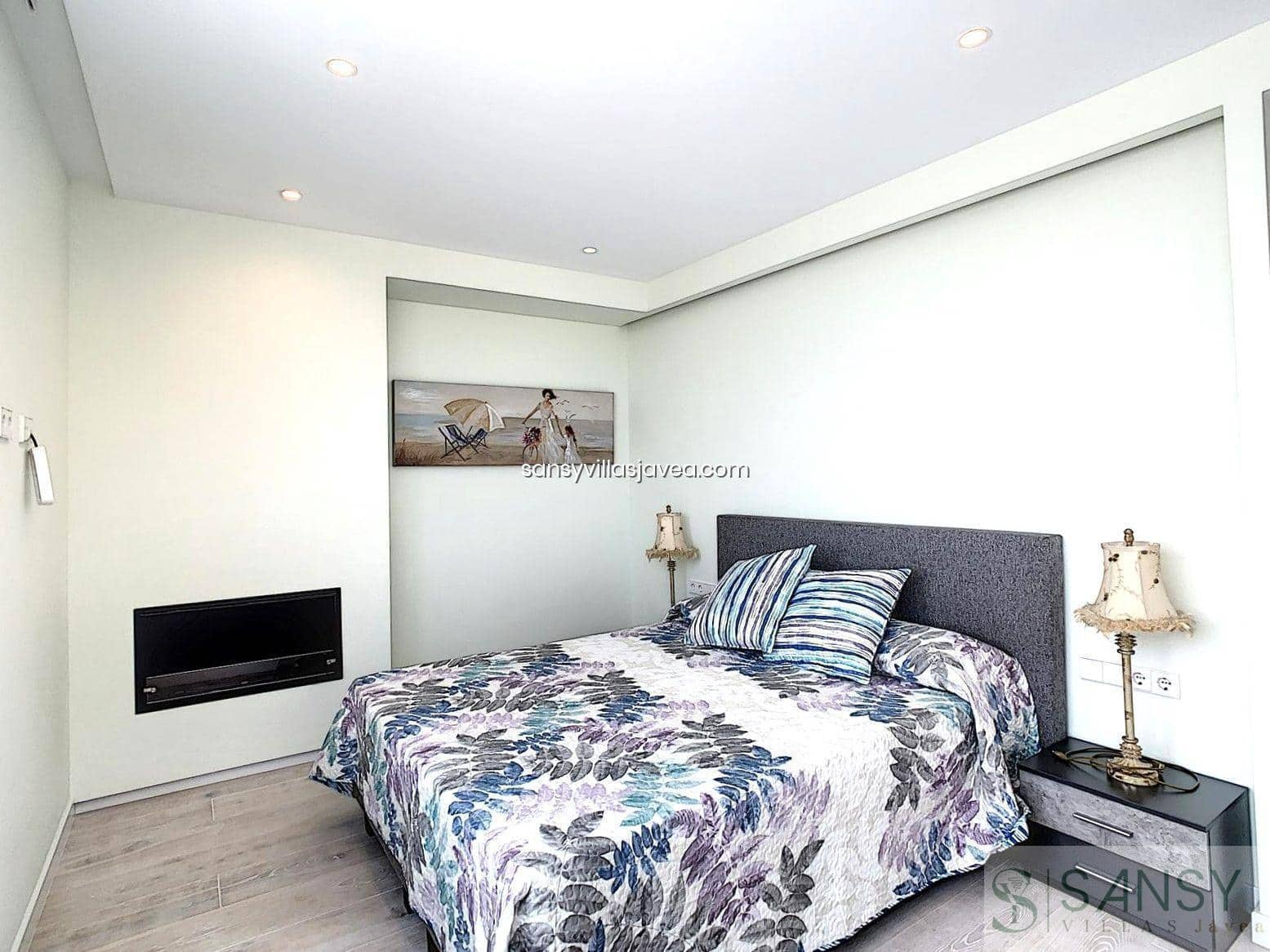 4 bedroom Villa for sale in Cumbre del Sol - € 1,185,000 (Ref: 9043880)