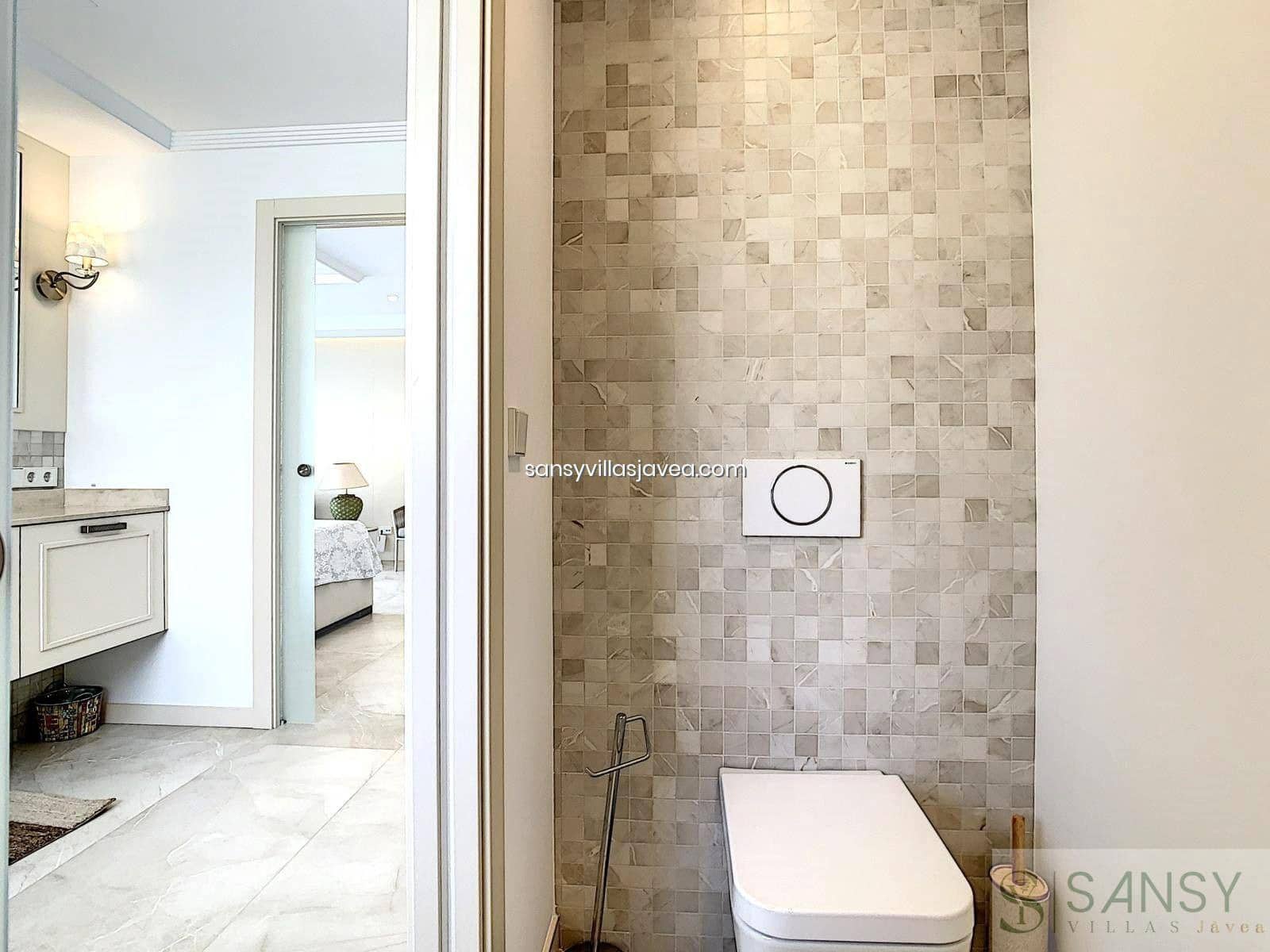 4 bedroom Villa for sale in Cumbre del Sol - € 1,185,000 (Ref: 9043880)