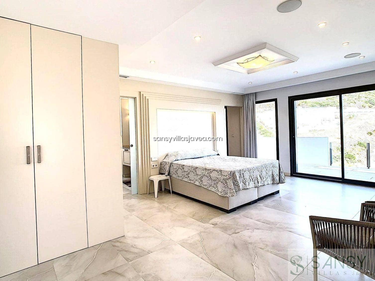 4 bedroom Villa for sale in Cumbre del Sol - € 1,185,000 (Ref: 9043880)