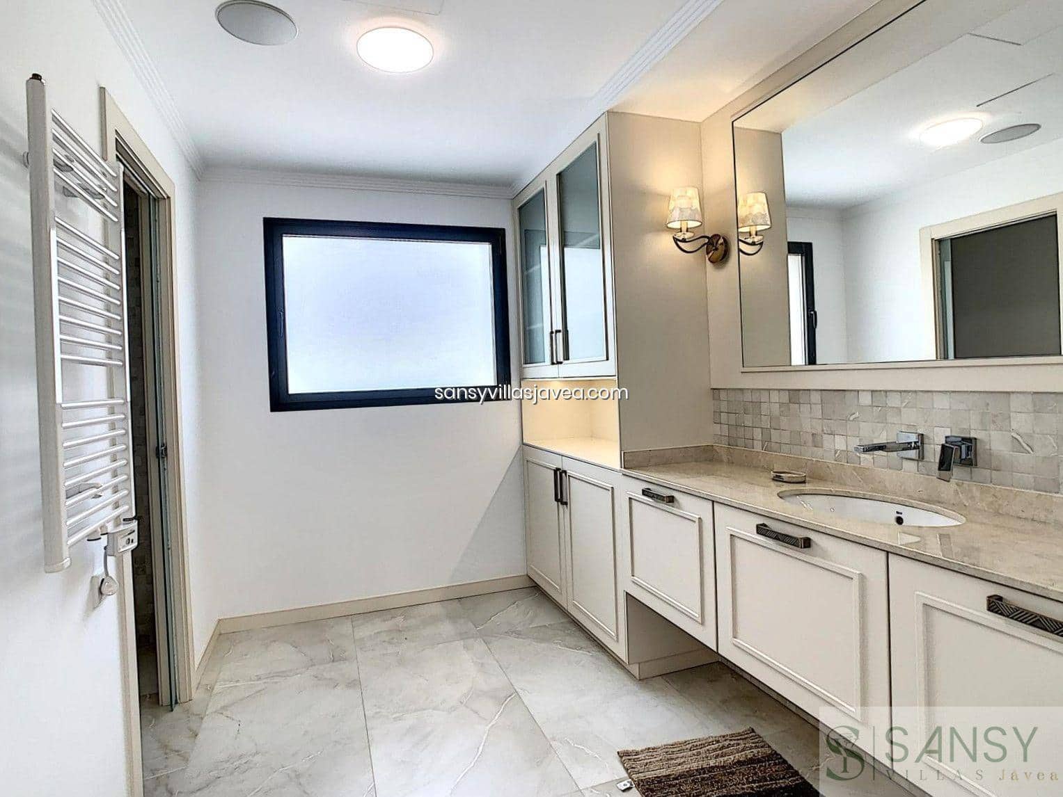 4 bedroom Villa for sale in Cumbre del Sol - € 1,185,000 (Ref: 9043880)