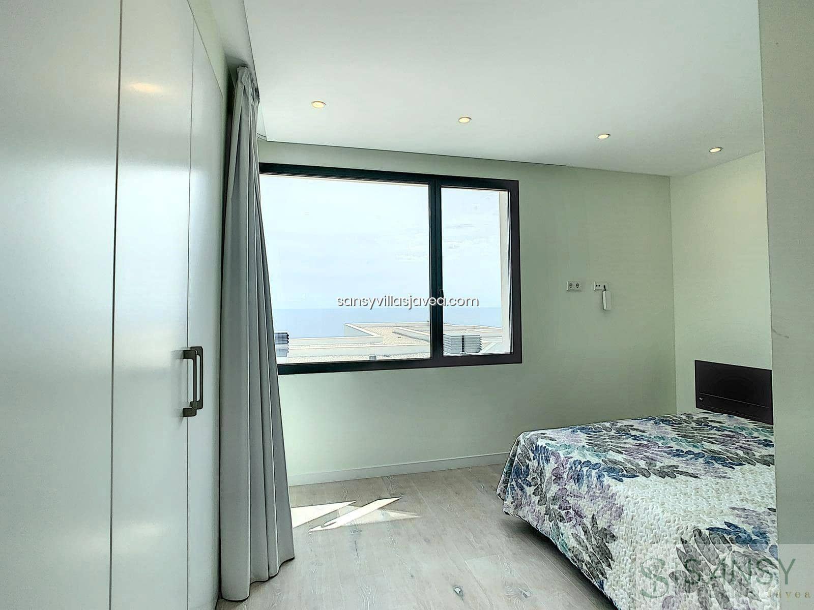 4 bedroom Villa for sale in Cumbre del Sol - € 1,185,000 (Ref: 9043880)