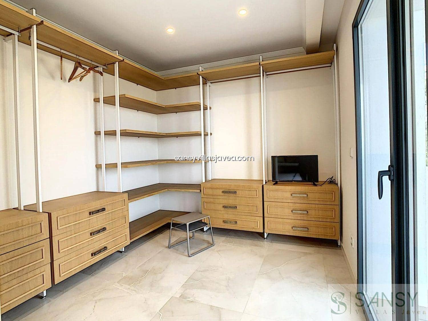 4 bedroom Villa for sale in Cumbre del Sol - € 1,185,000 (Ref: 9043880)