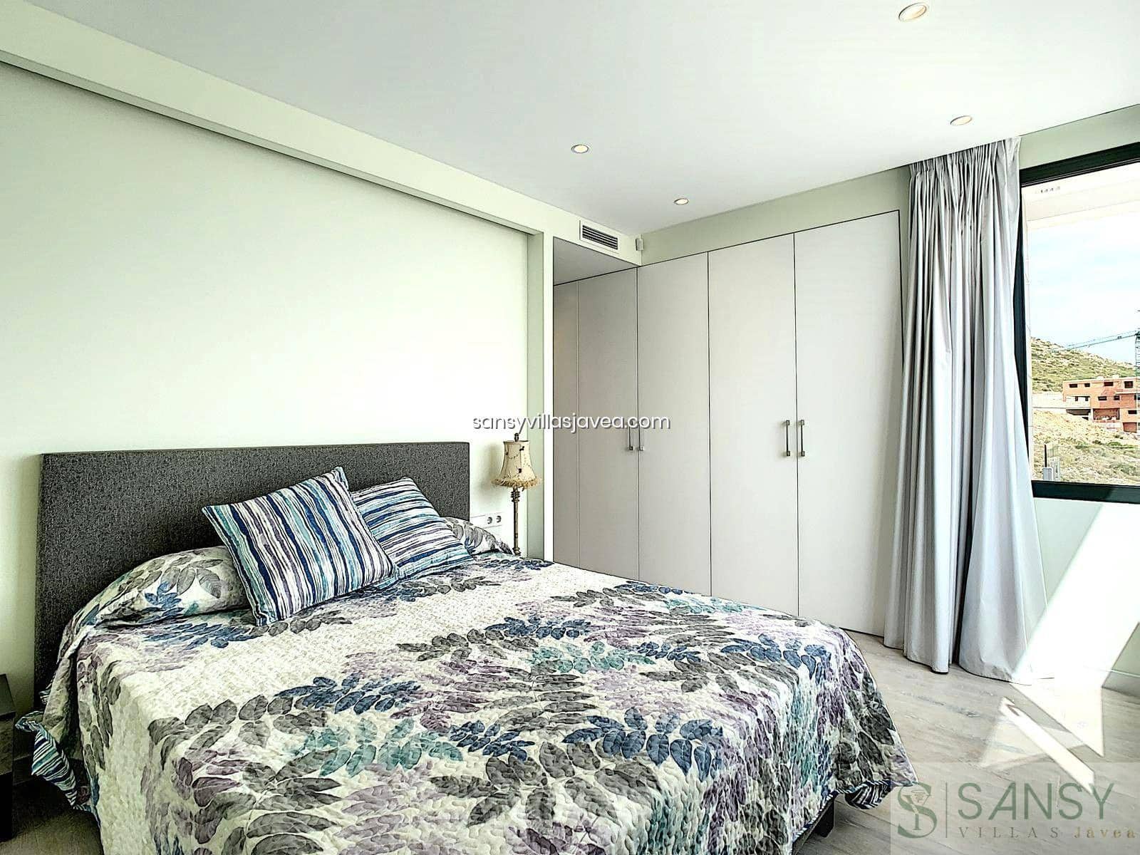 4 bedroom Villa for sale in Cumbre del Sol - € 1,185,000 (Ref: 9043880)