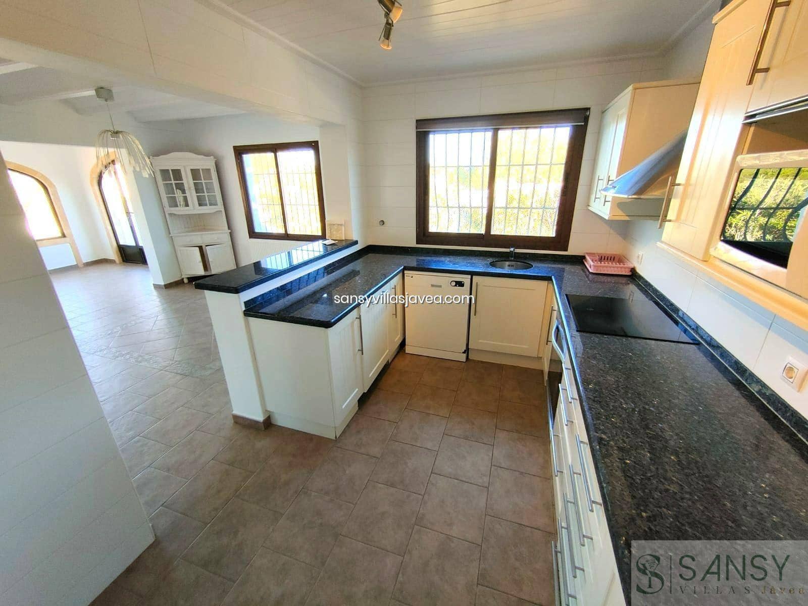 5 sypialnia Willa na sprzedaż w Javea / Xabia - 670 000 € (Ref: 9043883)