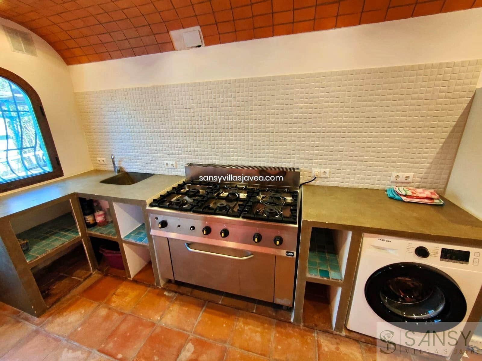 5 sypialnia Willa na sprzedaż w Javea / Xabia - 670 000 € (Ref: 9043883)