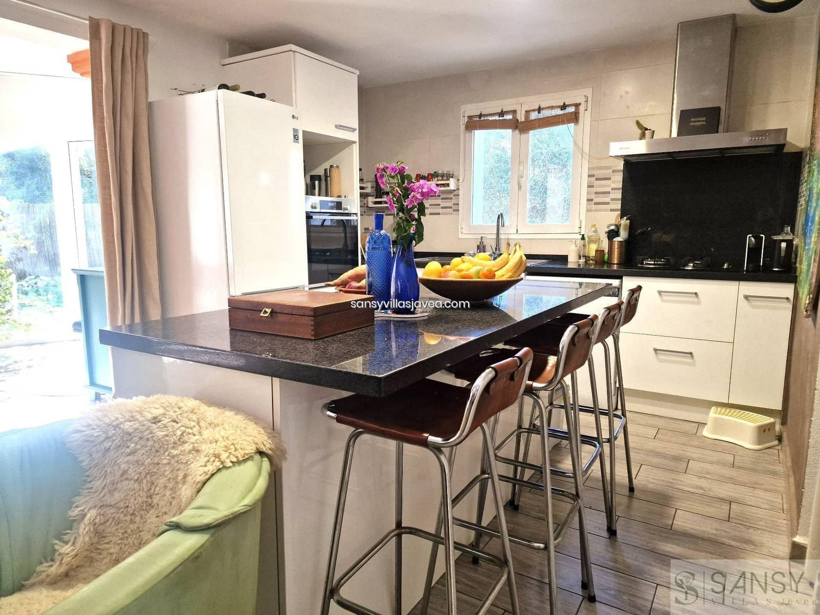 4 soveværelse Villa til salg i Javea / Xabia med garage - € 525.000 (Ref: 9043891)