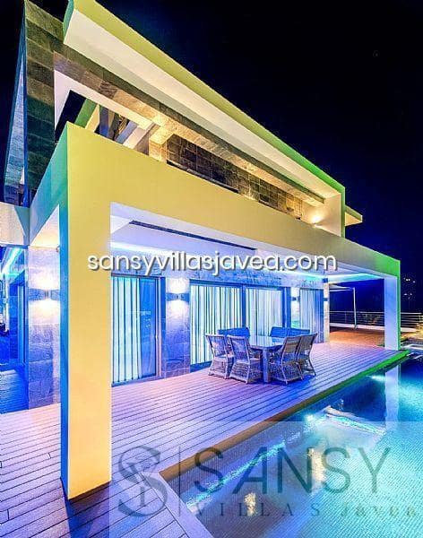 4 sovrum Villa till salu i Calpe / Calp med garage - 1 890 000 € (Ref: 9043893)