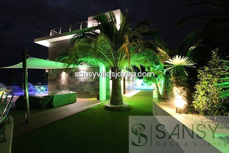 4 sovrum Villa till salu i Calpe / Calp med garage - 1 890 000 € (Ref: 9043893)