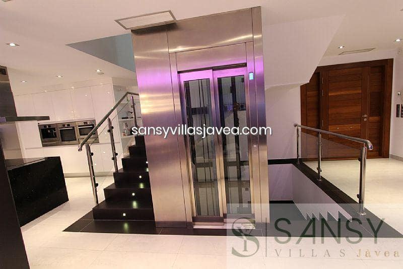 4 sovrum Villa till salu i Calpe / Calp med garage - 1 890 000 € (Ref: 9043893)