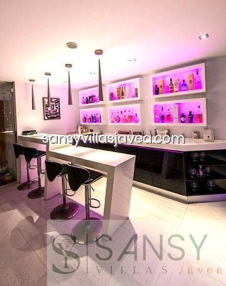 4 sovrum Villa till salu i Calpe / Calp med garage - 1 890 000 € (Ref: 9043893)