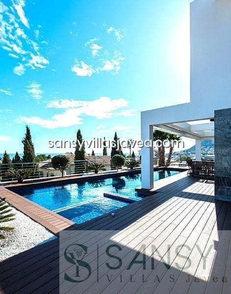 4 sovrum Villa till salu i Calpe / Calp med garage - 1 890 000 € (Ref: 9043893)