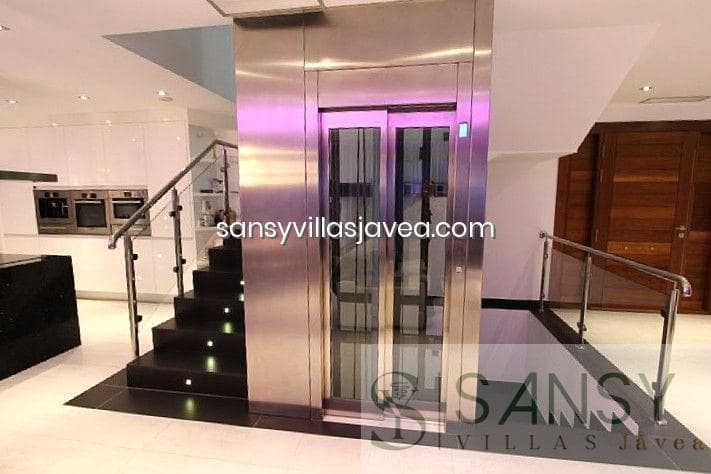 4 sovrum Villa till salu i Calpe / Calp med garage - 1 890 000 € (Ref: 9043893)