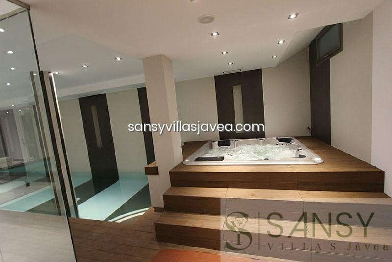 4 sovrum Villa till salu i Calpe / Calp med garage - 1 890 000 € (Ref: 9043893)