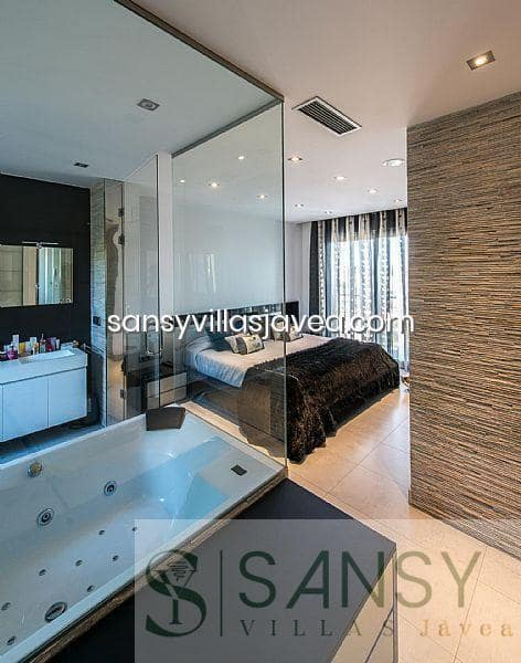 4 sovrum Villa till salu i Calpe / Calp med garage - 1 890 000 € (Ref: 9043893)