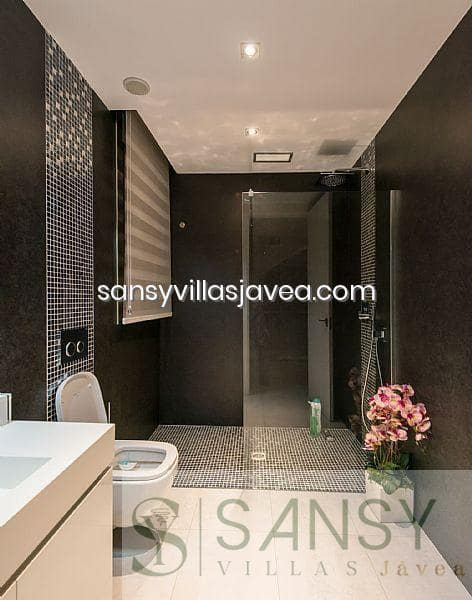 4 sovrum Villa till salu i Calpe / Calp med garage - 1 890 000 € (Ref: 9043893)