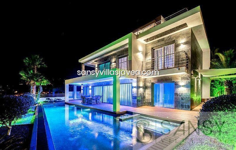 4 sovrum Villa till salu i Calpe / Calp med garage - 1 890 000 € (Ref: 9043893)