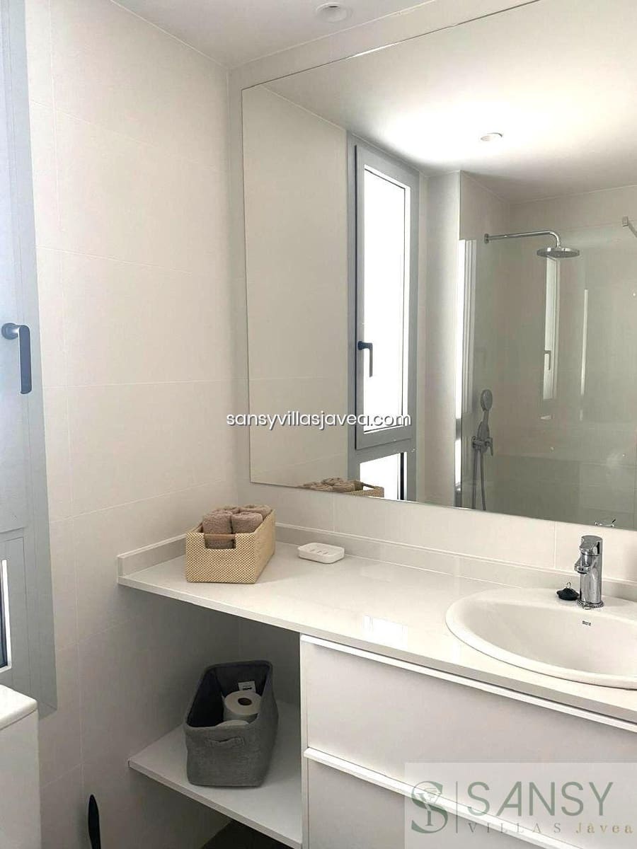 Apartamento de 3 habitaciones en Javea / Xàbia en alquiler con piscina garaje - 1.600 € (Ref: 9047188)